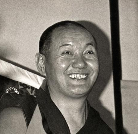 Lama Yeshe during a public lecture in Kensington Town Hall during the lamas’ first trip to England in 1975. (Photographer Dennis Heslop)