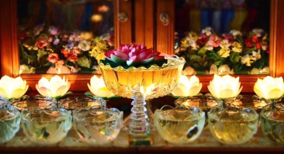 Offerings in Lama Zopa Rinpoche’s upstairs apartment at Kopan, Nepal. (Photo Ven Tenzin Tsultrim)