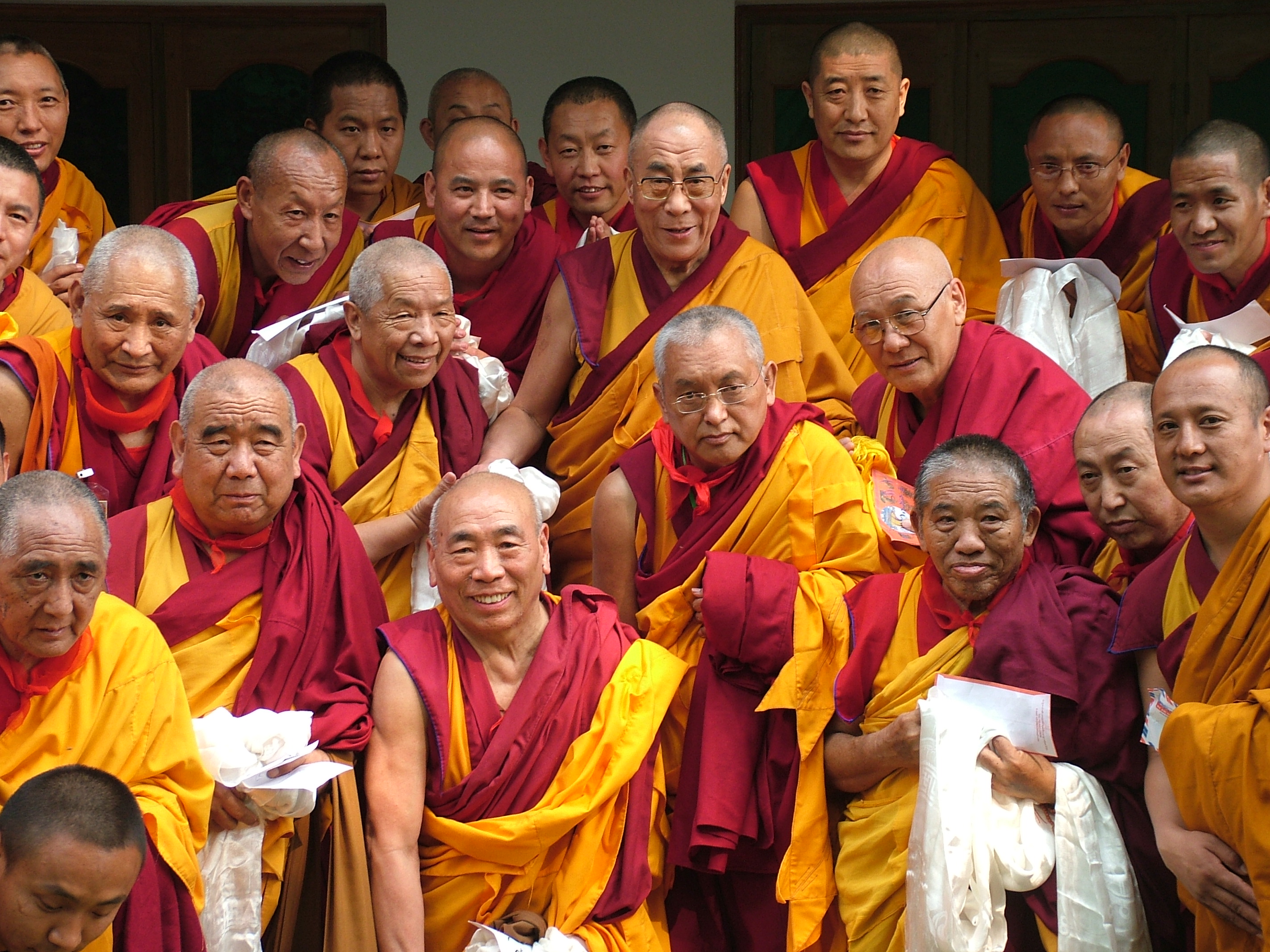 Lama Zopa Rinpoche and FPMT Geshes at a conference in Sarnath in 2006 to attend teachings, offer a long life puja to His Holiness the Dalai Lama and discuss issues relating to bringing the Dharma to the West. Many of the older geshes studied at Buxa with Lama Zopa Rinpoche and Lama Yeshe. (Photo Ven Roger Kunsang)