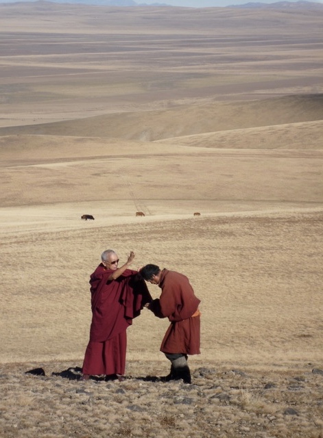 Blessing a nomad above Erdenzuu, Mongolia 2010. (Photo Ven Roger Kunsang)