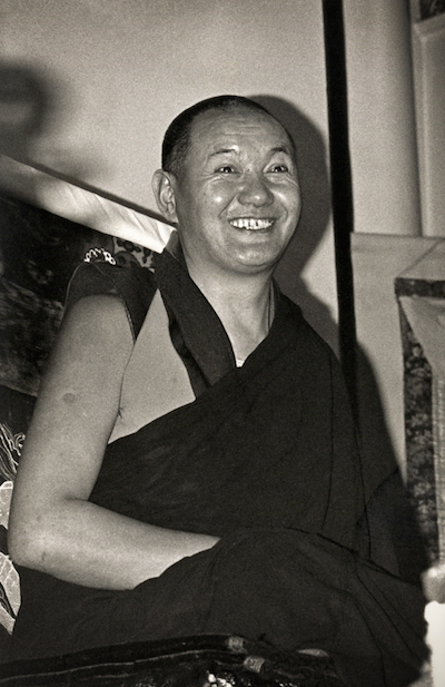 Lama Yeshe teaching at Kensington Town Hall, England, 1975. (Photo by Dennis Heslop)