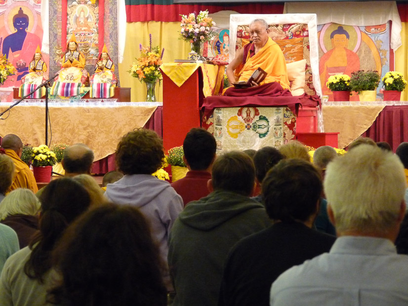 Lama Zopa Rinpoche teaching at the 2009 Light of the Path retreat at North Carolina, USA. (Photo Sarah Brooks)